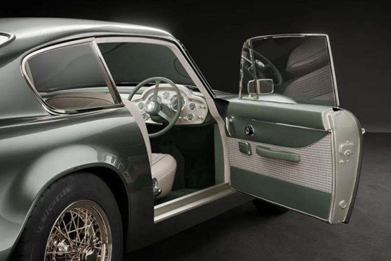2026 Lunaz Aston Martin DB6 Restomod 4