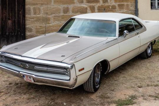 克莱斯勒300 Hurst：一次大胆尝试的短暂传奇