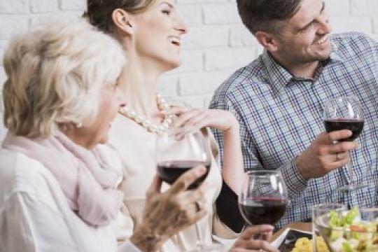 与伴侣父母共度感恩节的实用指南