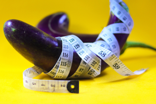 我的阴茎很小，花1.6万美元做增大手术能改善我的爱情生活吗？