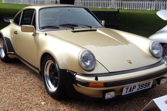 1977款保时捷911 Turbo：推动超级跑车进化的关键时刻
