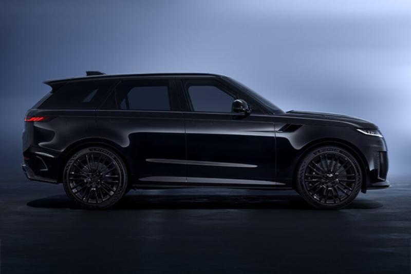 2025 Range Rover Sport SV Black 1