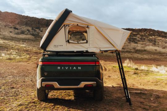 iKamper车顶帐篷助力Rivian电动车变身野外露营利器