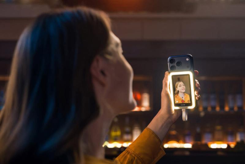 Insta360 Snap Selfie Screen 5